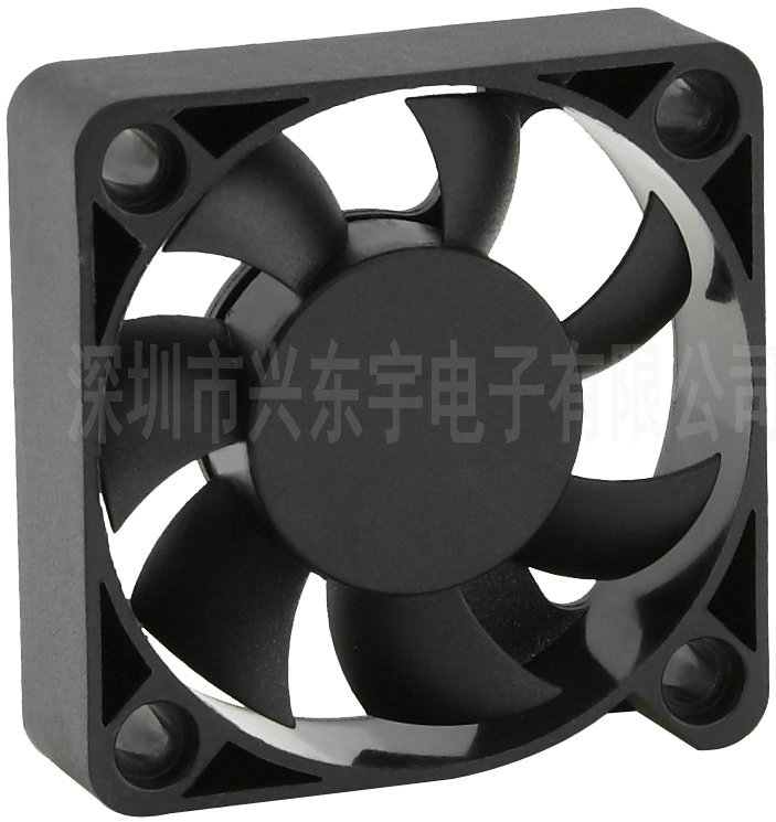 舞臺(tái)燈光散熱風(fēng)扇http://www.oniuvpr.cn/products-detail.asp?cpid=121